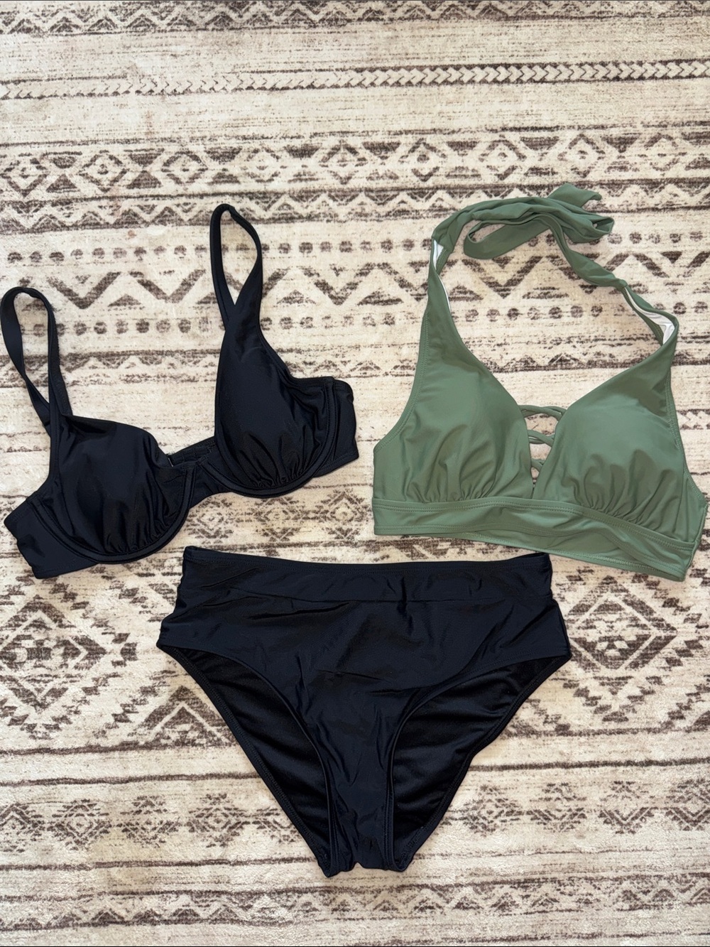 3 Piece Women’s Black & Olive Green Bikini Set - Stylish Two-Tone Swimwear
